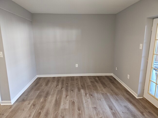 property at 4606 Charlton Ct