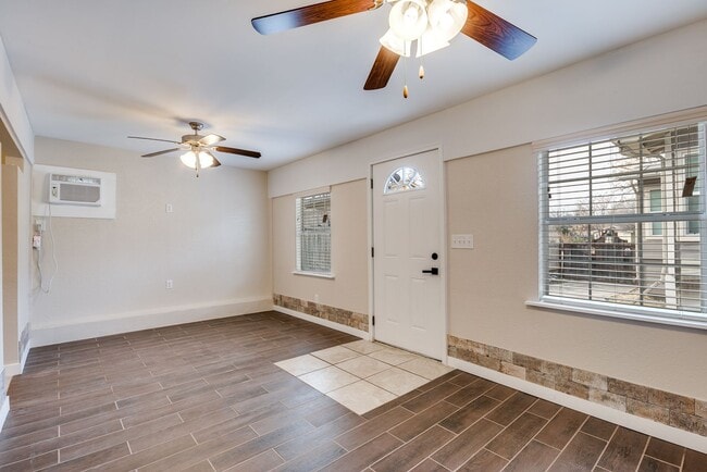 346 Leming Dr in San Antonio, TX - Building Photo - Building Photo