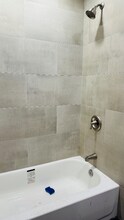 956 E 76th St-Unit -Z in Chicago, IL - Building Photo - Building Photo