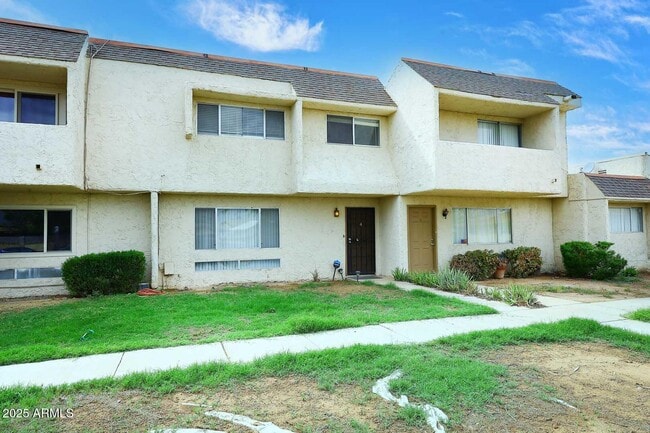 property at 944 S Valencia
