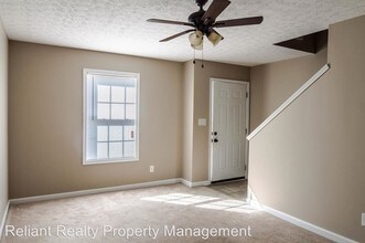 517 Patriot Park Ct in Clarksville, TN - Building Photo - Building Photo