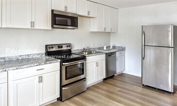 2317 W Adams St in Phoenix, AZ - Foto de edificio - Building Photo