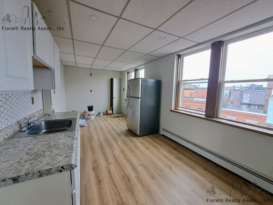 282 North St, Unit 4 in Boston, MA - Building Photo