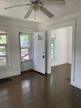 222 Lathrop St in Lansing, MI - Foto de edificio - Building Photo