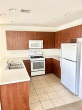 7958 Garden Stone Ct in Las Vegas, NV - Building Photo - Building Photo