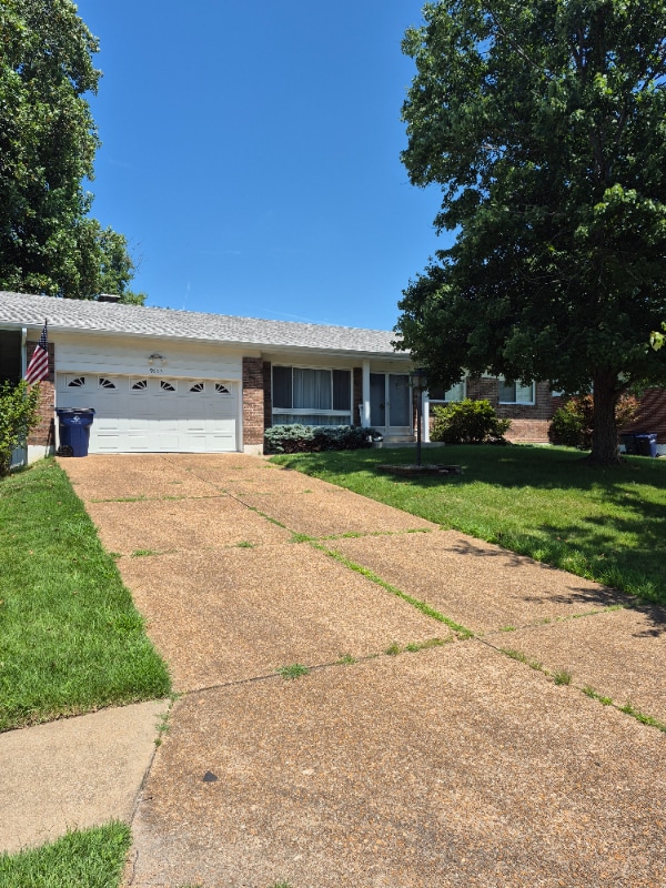 property at 9663 Yorkshire Estates Dr