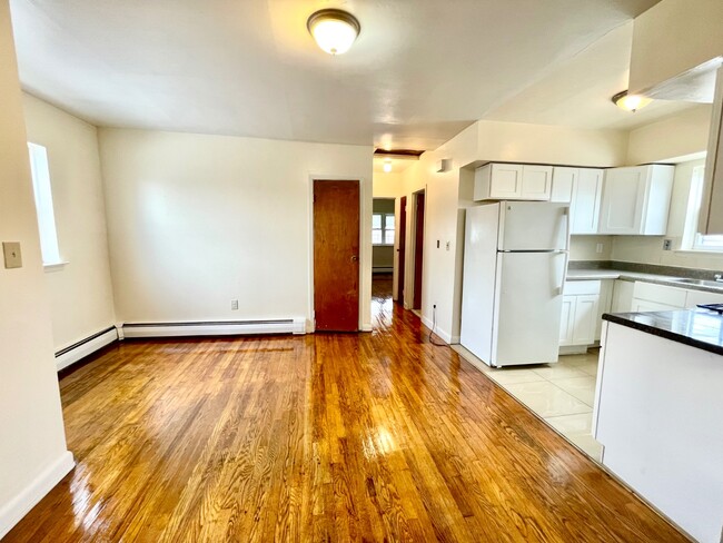 property at 2916 Gunther Ave