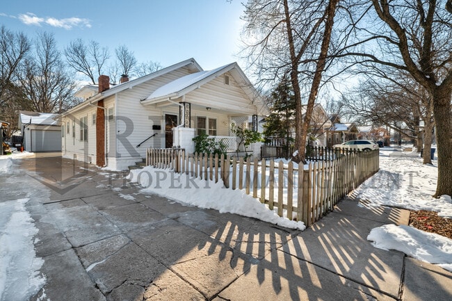 410 S Estelle St in Wichita, KS - Building Photo - Building Photo