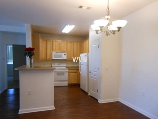 10457 W Hampden Ave in Lakewood, CO - Building Photo - Building Photo