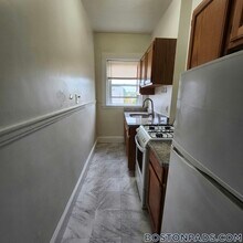 163 Summer St, Unit 37 in Somerville, MA - Building Photo - Building Photo