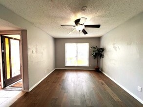 324 Arborview Dr in Garland, TX - Building Photo - Building Photo