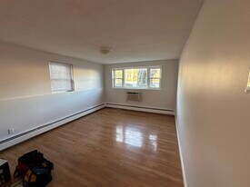 270 Main St, Unit 2 in North Reading, MA - Building Photo