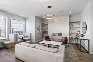 Urban West in Pointe-claire, QC - Building Photo