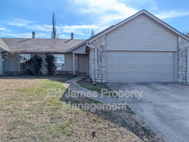 property at 12524 E 39th Pl