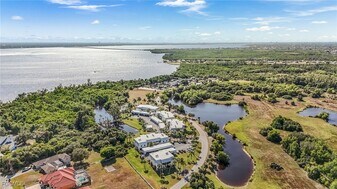 3914 Orange Grove Blvd in North Fort Myers, FL - Building Photo