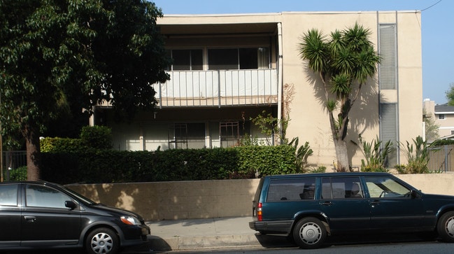151 Hudson Ave in Pasadena, CA - Foto de edificio - Building Photo