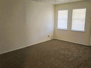 2414 52nd St in Dallas, TX - Foto de edificio - Building Photo