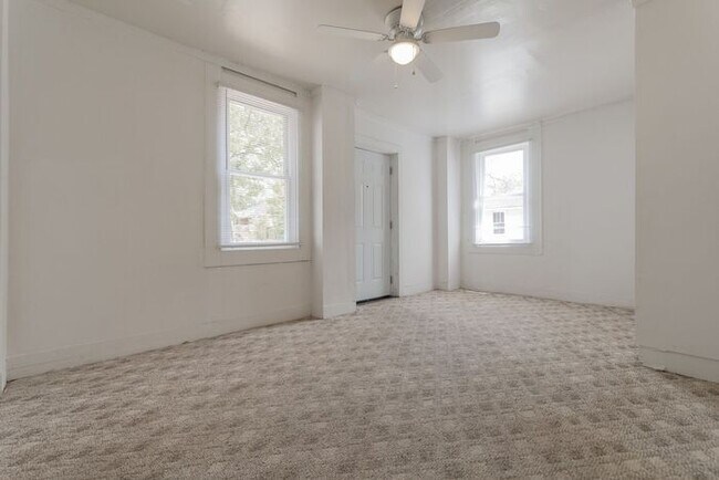 4703 Monticello Rd-Unit -Unit A in Columbia, SC - Foto de edificio - Building Photo