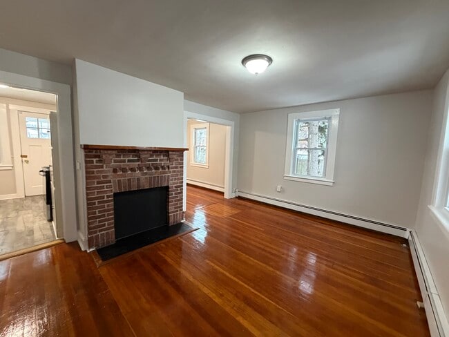 34 Grand Ave in Nashua, NH - Building Photo - Building Photo