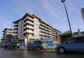 SW1 in Calgary, AB - Building Photo - Building Photo