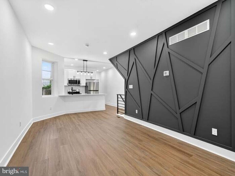 5859 Delancey St in Philadelphia, PA - Building Photo