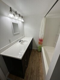 2711 Inverness Blvd - 8