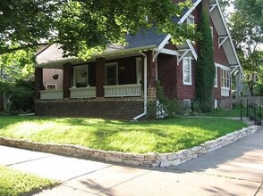 1701 W Ayres Ave in Peoria, IL - Foto de edificio - Building Photo