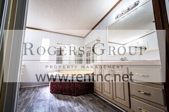 7208 Shep Royster Rd in Oxford, NC - Building Photo - Building Photo