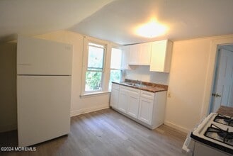 193 Union Ave in Long Branch, NJ - Building Photo - Building Photo