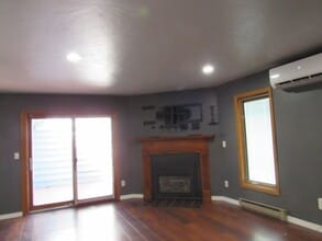 1019 Surrey Ct in Casper, WY - Foto de edificio - Building Photo