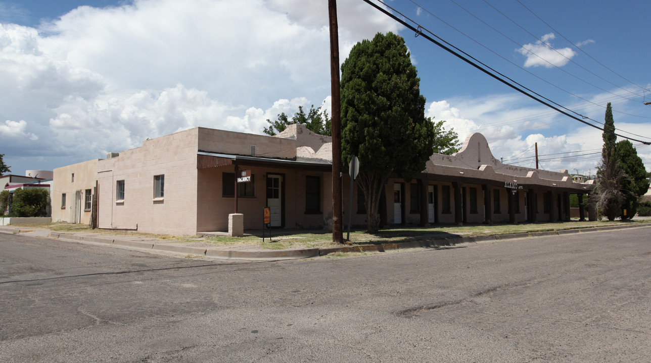 Alamo Apartments in Truth Or Consequences, NM - Foto de edificio