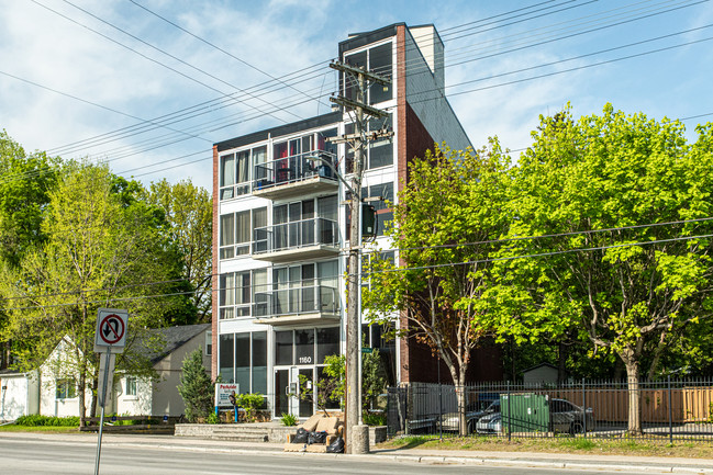 1160 Merivale Rd in Ottawa, ON - Building Photo - Building Photo