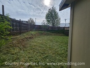 60 Mulligan St in Weaverville, CA - Building Photo - Building Photo