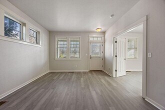 533 N Mountain Ave in Ashland, OR - Building Photo - Building Photo