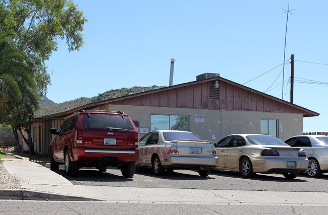 (mountain Shadows Apartments) in Phoenix, AZ - Building Photo - Building Photo