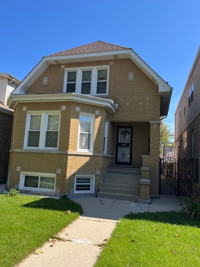 property at 3049 N Kenneth Ave