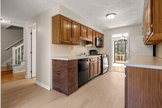 290 Apache Way in Tewksbury, MA - Building Photo - Building Photo