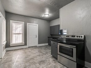 1149 N McKinley Ave in Oklahoma City, OK - Foto de edificio - Building Photo