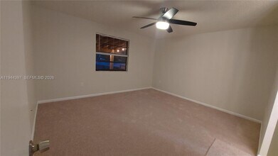 6931 NW 169th Terrace in Hialeah, FL - Building Photo - Building Photo