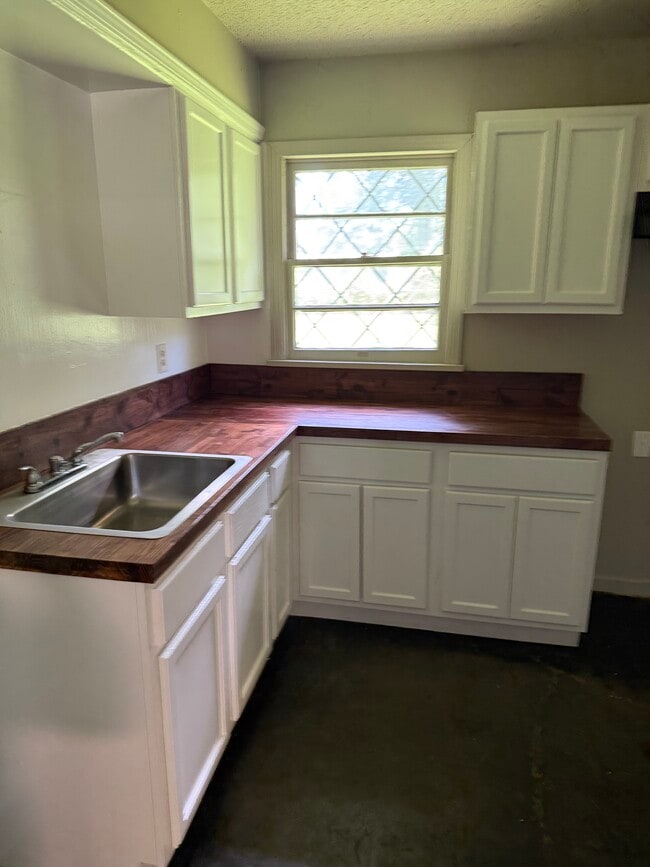 803 Garland St in West Monroe, LA - Foto de edificio - Building Photo