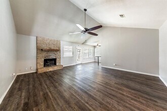1202 Wroxton Way in Round Rock, TX - Building Photo - Building Photo