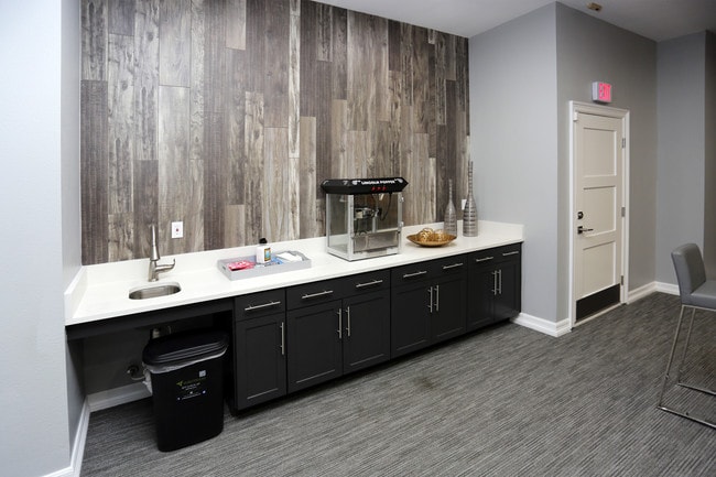 Retreat at Cheyenne Mountain in Colorado Springs, CO - Foto de edificio - Interior Photo