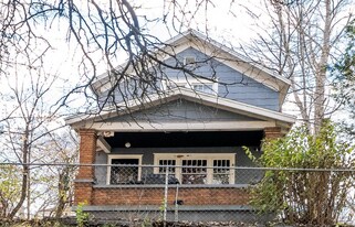 42 Quimby St NE in Grand Rapids, MI - Building Photo