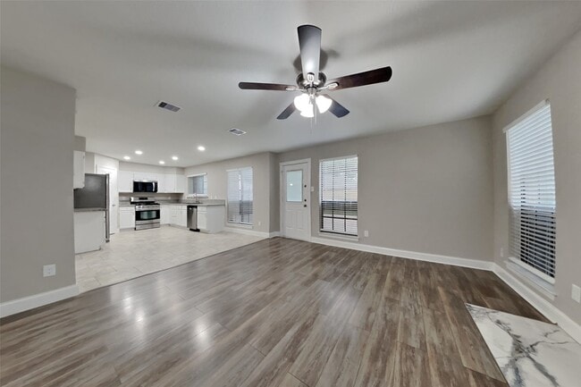 3618 Sweetgum Hill Ln