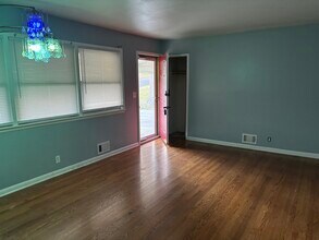 12500 E 53 St in Kansas City, MO - Building Photo - Building Photo