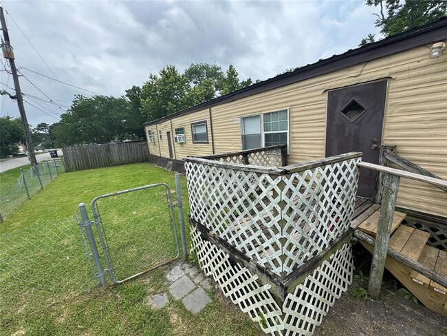 property at 4412 17th St