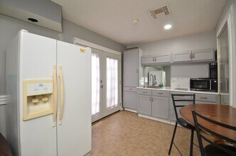 13102 Richmond Ave. in Houston, TX - Building Photo - Building Photo