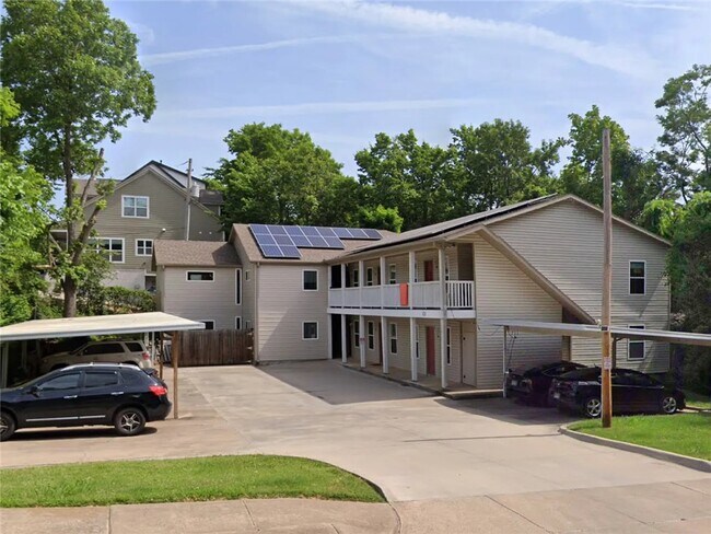 property at 938 W Cleveland St