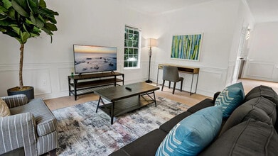 2310 Colts Neck Rd in Reston, VA - Building Photo - Building Photo