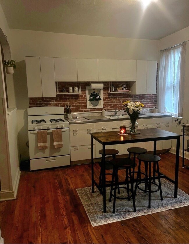 119 Willow Ave in Hoboken, NJ - Building Photo - Building Photo